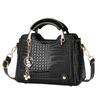Bolsas Femininas 2026 Outono e Inverno Novo Estilo Bolsa para Mulheres de Meia-Idade Bolsa para Mãe Grande Capacidade Elegante Bolsa de Ombro Transversal Venda por Atacado