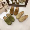 Pantuflas mule con pedrería y suelas suaves para usar en exteriores, medias pantuflas de punta cerrada para mujer, modernos slip-ons de suela gruesa con aumento interno de altura, nuevo estilo perezoso