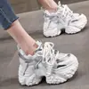 2026 Verão Novo Leve Sola Grossa Antiderrapante Cano Baixo Malha Respirável Cadarço Casual Versátil Esportivo Sapatos Únicos