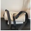 Bolso Tostada de Moda Casual de Nylon Gran Capacidad Estilo Deportivo Correa Ancha Bolso Cruzado de un Solo Hombro para Fitness y Viajes Bolso de Moda Versátil