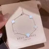 Pulseira de flor de zircônia clara e brilhante, toque de luxo leve e alta qualidade, elegante e versátil para o uso diário