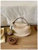 Outono e Inverno Mais Vendido Bolsa Peluda Fofa Feminina 2026 Nova Moda Versátil Bolsa Transversal Bolsa Peluda Pequena Bolsa de Mão Tote