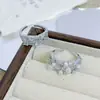 Anel Aberto Multicamadas de Zircônia Pérola Aurora com Design de Bambu Nicho Feminino Leve Luxo Alto Padrão Anel de Dedo Indicador Empilhável