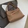 Mochila Retro da Moda para Mulheres, Novo Modelo Outono/Inverno 2026, Bolsa de Ombro/Transversal Versátil para o Dia a Dia, Bolsa Tote Multiuso