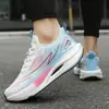 Zapatillas Deportivas para Correr y Carreras al Aire Libre Ligeras Casuales Transpirables Resistentes al Desgaste Versátiles Unisex Verano Placa de Carbono Palomitas Zapatillas Deportivas para Correr