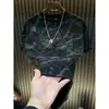Camiseta de Hombre 2026 Verano Moda Trendy Versátil Estampada Personalizada Ajustada Elegante Floral Cuello Redondo Manga Corta Estilo Europeo