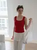 Camisola de punto de seda helada chic estilo francés rojo para mujer, diseño de verano, top tipo camiseta sin mangas de nicho 408