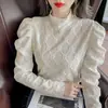 Camisa de Camada Interna Outono/Inverno 2025 para Mulheres, Design de Nicho, Renda em Retalhos, Novo Estilo, Camisa de Camada Interna com Gola Alta para Mulheres
