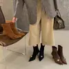 Elasticidade mostra silhueta fina e um senso de luxo! Botas de tornozelo pretas de salto alto com bico fino e fivela de metal, novidades de outono e inverno, zíper traseiro, botas emagrecedoras para mulheres