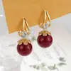 Aretes de Perla, Estilo Nuevo, Lujo Ligero Francés, Aretes de Alta Gama para Mujer, Elegantes, Exquisitos, Modernos, Versátiles Clips para Orejas, Aretes Discretos