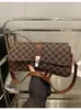 Bolsa Feminina Elegante 2026 Verão Novo Modelo Grande Capacidade Simples Versátil Moda Retro Nicho Bolsa Transversal