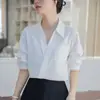 Camisa Blanca para Mujer 2026 Verano Nuevo Estilo Casual Holgada Profesional Francesa de Nicho Top de Manga Corta con Cuello en V