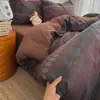 Conjunto de cama de quatro peças listrado de alta qualidade, grau A, extra-espesso, adequado para camas de solteiro ou casal, para estudantes em dormitórios, outono e inverno, conjunto de capa de edredom de três peças