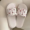 Chinelos de Dormitório Estudantil em Formato de Coração de Tela Cheia, Chinelos Casuais da Moda para Casa Antiderrapantes Anti-Odor, Chinelos Antiderrapantes