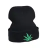 Sombreros de Lana con Hojas de Arce Otoño e Invierno Europeos y Americanos Sombreros de Moda para Exteriores Hip-Hop Danza Callejera para Hombres y Mujeres Sombreros de Punto Cálidos