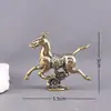 Ornamento de Latão de Cavalo Pisoteando uma Andorinha Voadora, Decoração Criativa para Casa Pet de Chá, Artesanato para Mesa de Escritório