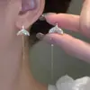Brincos de Prata 925 com Agulha Zircônia Microincrustada Exquisita Letra C Cruzada com Franja Joia de Orelha Simples Versátil de Luxo Leve