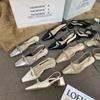 Sandalias Elegantes Negras de Tacón Alto con Punta Cuadrada y Cerradas, Zapatos de Hada, Novedad Verano 2026 Estilo Francés, Adecuadas para Combinar con Vestidos, Zapatos de Una Sola Tira sin Espalda