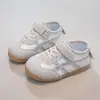 Tênis esportivo casual leve para crianças de 3 a 6 anos, sapatos de bebê com velcro, novo modelo de outono, tênis com sola macia para meninos e meninas