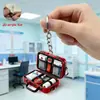 Chaveiro Pingente de Design Gráfico Acrílico Transfronteiriço Kit de Primeiros Socorros Médico Decoração de Feriado para Escritório