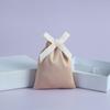 Em estoque fornecimento direto bolsa de joias de camurça bolsa de flanela bolsa da sorte bolsa de doces felizes bolsa de brincar com texto bolsa pequena de pano atacado