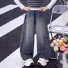 Pantalones Vaqueros de Guadaña para Niñas 2026 Otoño Nueva Moda Casual Largos para Niños Mayores con Cintura Elástica y Piernas Anchas para Otoño