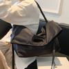 Bolsa Feminina de Grande Capacidade 2025 Nova Bolsa Transversal de Tecido Oxford Outono e Inverno Ins Nicho Ombro Único Axila Tote