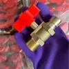 Conector de Molde de Válvula de Bola Roja de Latón, Válvula de Agua Controladora de Temperatura de Molde de Conexión Rápida de Barbilla, Molde Roscado de Conexión Rápida de Latón