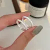 Anillo de Plata Sencillo con Acabado Mate y Aspecto de Alta Gama, Anillo Abierto de Cobre Plateado Cepillado con Microincrustaciones de Circonita para Suministro al por Mayor