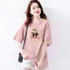 Camiseta de Comprimento Médio com Manga Curta para Mães, Nova Moda Verão Estilo Coreano, Top Soltinho Elegante que Cobre a Barriga