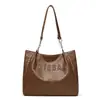 Bolsa de Gran Capacidad para Mujer Otoño/Invierno Versátil Nueva Elegante Bolso de Hombro Individual Tejido Bolso Tote Retro para el Trabajo Suministro Directo Transfronterizo