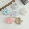 Nuevo Clip de Tiburón Creativo Estilo Francés de Alta Gama Horquilla de Flor de Trébol Adorno para el Cabello