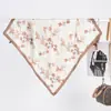 Lenço Pequeno Feminino de Seda com Estampa de Margaridas Frescas e Pastorais para Passeios de Primavera e Verão, Lenço para Cabeça com Proteção Solar, Lenço Pequeno Versátil para Pescoço