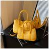 Bolso Pequeño Casual Transfronterizo Otoño e Invierno para Mujer 2025 Nueva Moda Versátil Bolso Cubo Bolso Cruzado de Viaje Cubo