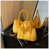 Bolso Pequeño Casual Transfronterizo Otoño e Invierno para Mujer 2026 Nueva Moda Versátil Bolso Cubo Bolso Cruzado de Cubo para Viajar