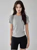 Conjunto esportivo casual feminino para o verão, camiseta de manga curta respirável de secagem rápida, calça capri, top justo para corrida e academia