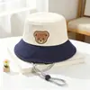 Nuevo Sombrero de Pescador Infantil de Primavera y Verano Bloque de Color Oso para Niños y Niñas, Lindo Sombrero Cubo con Protección Solar, Estilo Coreano Sombrero de Ala Ancha