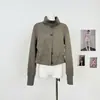 Chaqueta Casual Urbana Limpia de Baja Saturación con Cuello Alto Cepillado, Manga Corta, Corte Ajustado a la Cintura