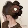 Accesorio para el cabello de pinza de tiburón marrón, de bajo volumen, esponjoso, para peinado semi-recogido, pinza grande de oso para el cabello, pinza de garra con orejas de gato y borla elegante para mujer