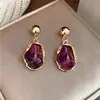 Nuevos pendientes irregulares de resina estilo chino, pendientes de moda retro de nicho de alta gama, lujo ligero, accesorios para orejas de mujer simples y versátiles