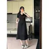 Vestido de verão versátil com um design elegante de comprimento médio, vestido preto pequeno plus size para mulheres plus size, vestido longo ultra-fada de manga curta modelador