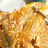Salsa de Miel Picante Picante Picante Crujiente Seco Pez Amarillo Pequeño Snacks Instantáneos Snacks Comida de Ocio Pescado Seco Pequeño Pez Pequeño