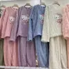 Pijama de Coral Fleece de Invierno para Mujer, con Terciopelo Plus, Bata Gruesa de Franela, Conjunto Suelto de Terciopelo de Algodón Shu Jacquard