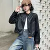 Chaqueta corta de cuero de otoño nueva estilo coreano hecha a medida para mujer, con cuello alto y cremallera, una chaqueta de cuero moderna y casual, prenda exterior corta para mujer