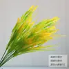 Buquê de simulação pequena margarida dança flor artificial decoração pequeno ramo flor de plástico calha de flor de casamento arranjo de flores flor de seda prímula