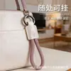 Chaveiro de metal niquelado com argola pequena, acessório de pingente criativo para mochilas, design simples e estiloso