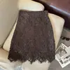 Ruoxin 2026 Otoño Industria Pesada Encaje Flocado Falda Midi de Gama Alta Elegante Adelgazante de Cintura Alta Bodycon para Mujer