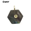 Wt-P2043 Colgante Geométrico Hexagonal de Piedras Preciosas de Colores e Circonitas Pequeñas Incrustadas Accesorios de Joyería al por Mayor