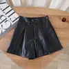 Pantalones Cortos de Cuero PU de Doble Botón para Mujer Otoño 2026 Nuevos Holgados Adelgazantes de Línea A de Pierna Ancha de Cintura Alta Ropa Exterior Pantalones de Cuero Casuales
