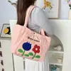 Nova Bolsa de Mão Bordada de Desenho Animado, Bonita e Macia, Bolsa de Ombro de Grande Capacidade, Bolsa Tote Versátil para o Dia a Dia em Algodão Acolchoado
